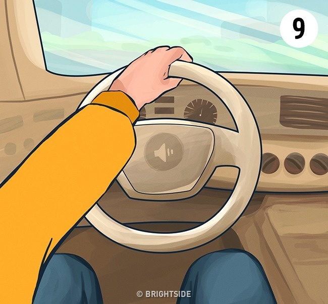 How to Hold the Steering Wheel