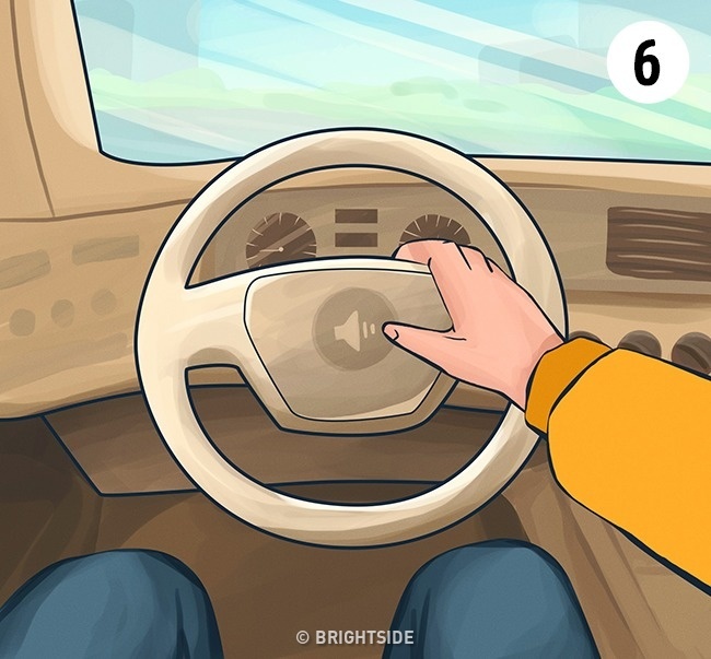 How to Hold the Steering Wheel