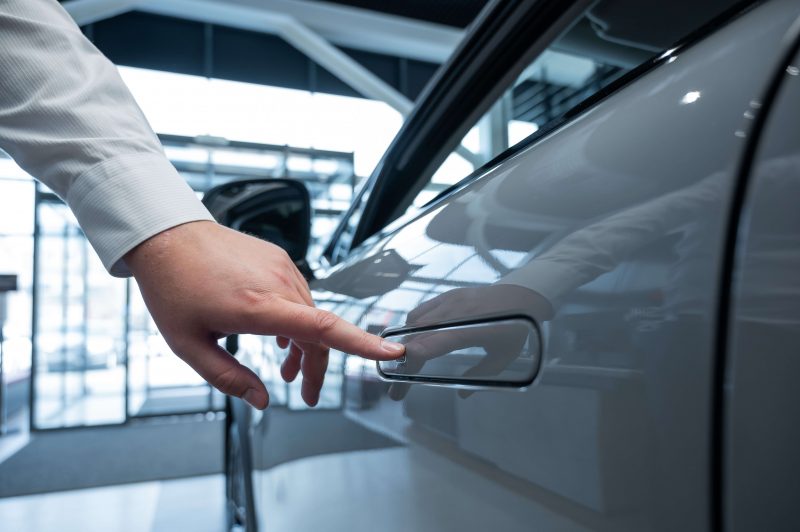 EV flush door handle