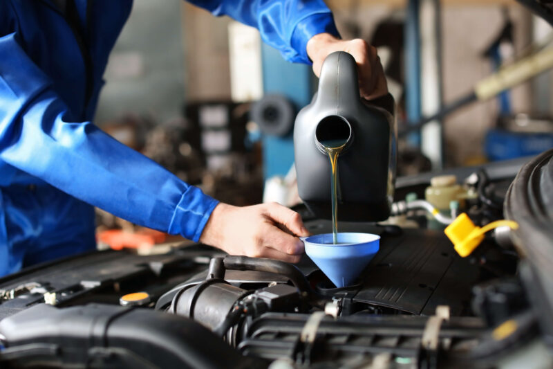 Adding fresh engine oil